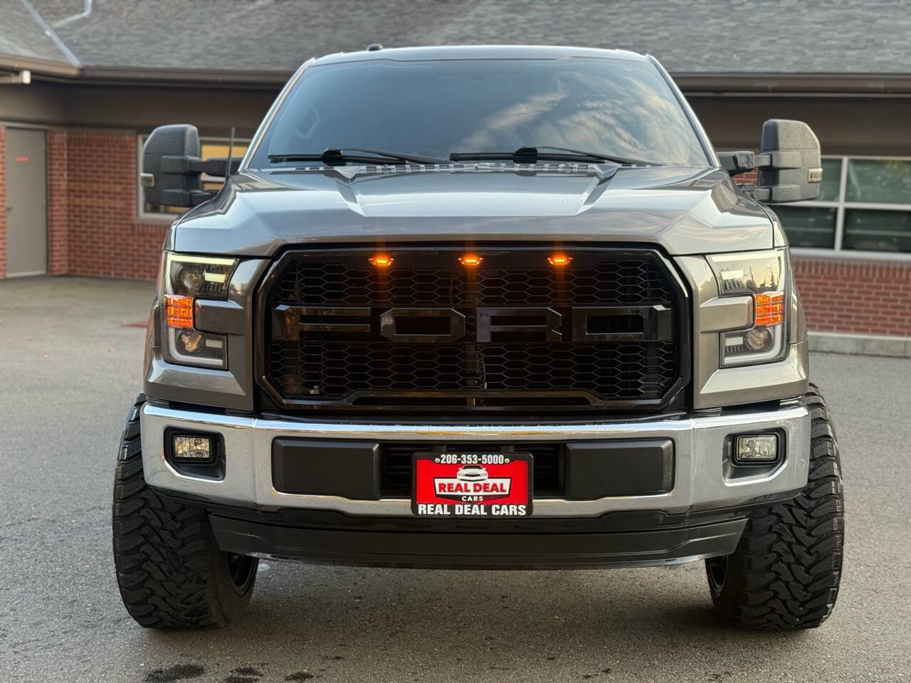 Used 2016 Ford F150 XLT image 3