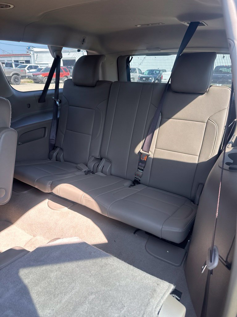 Used 2020 Chevrolet Suburban Premier w/ RST 6.2L Performance Edition AWD/4WD image 13