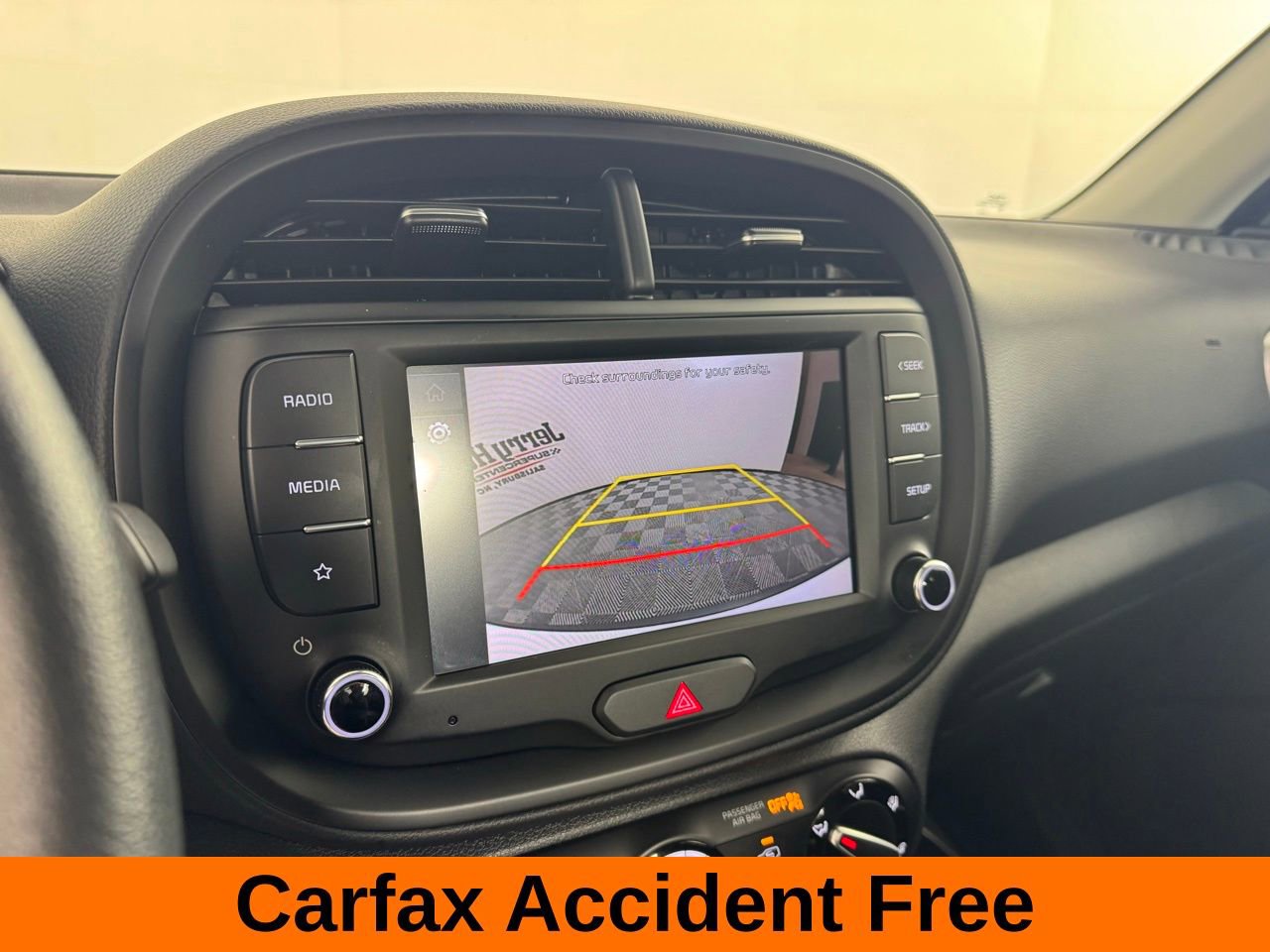 Used 2025 Kia Soul LX w/ LX Technology Package FWD image 3