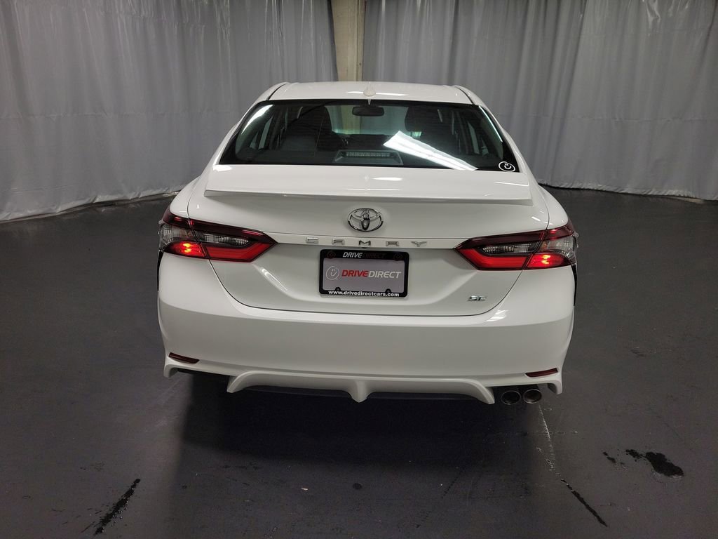 Used 2024 Toyota Camry SE w/ Convenience Package FWD image 7