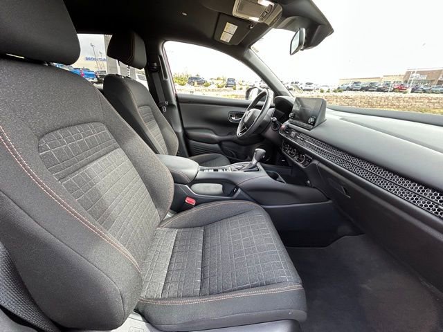 Used 2025 Honda HR-V Sport image 24