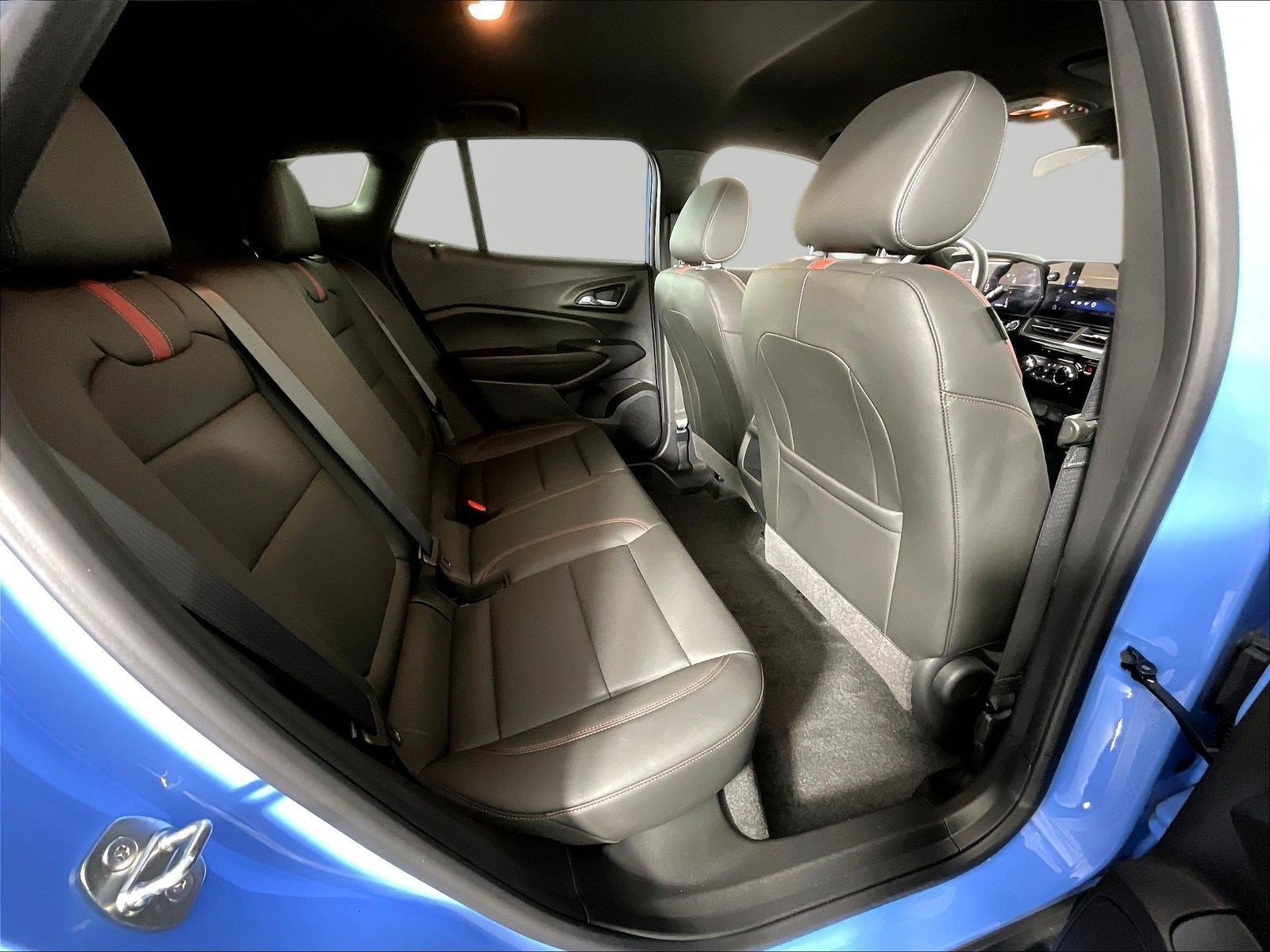Used 2024 Chevrolet Trax RS w/ Driver Confidence Package FWD image 25