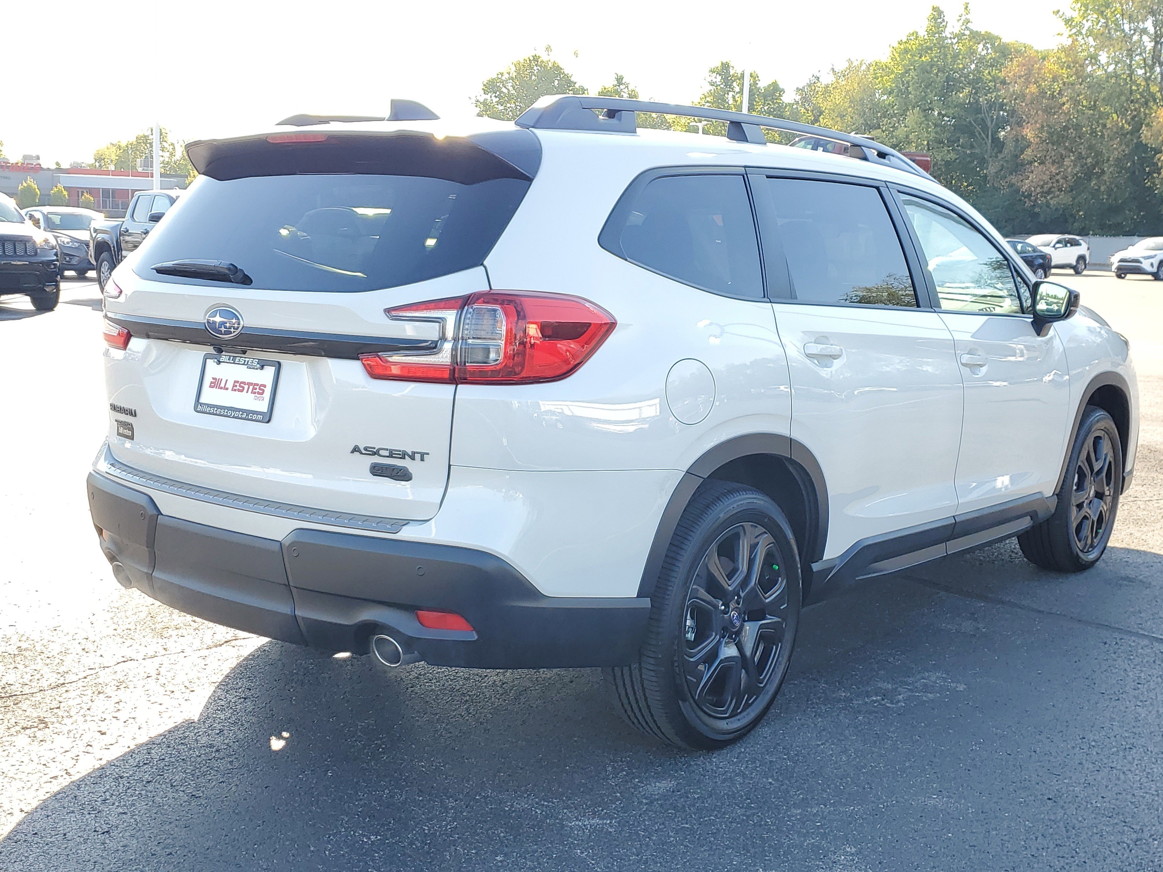 Used 2025 Subaru Ascent Bronze Edition image 6