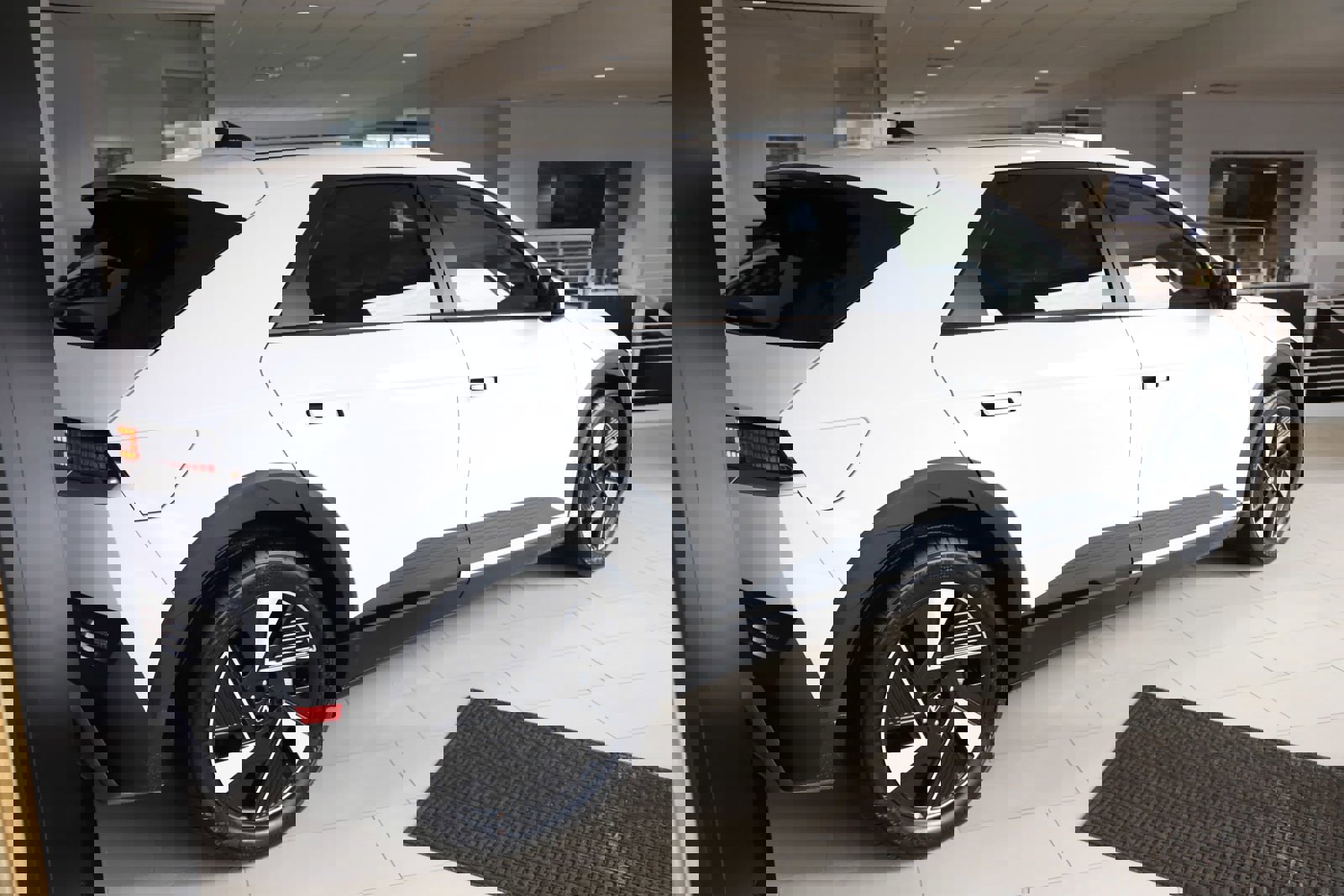 New 2026 Hyundai Ioniq 5 SEL image 2