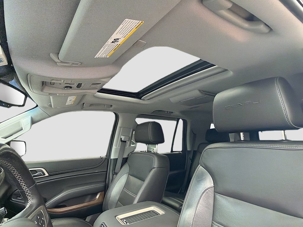 Used 2019 GMC Yukon Denali w/ Denali Ultimate Package AWD/4WD image 23