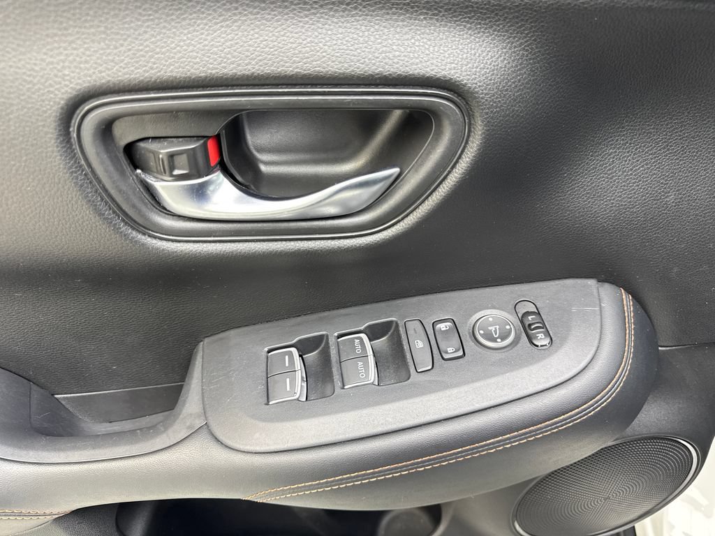 Used 2023 Honda HR-V Sport image 31