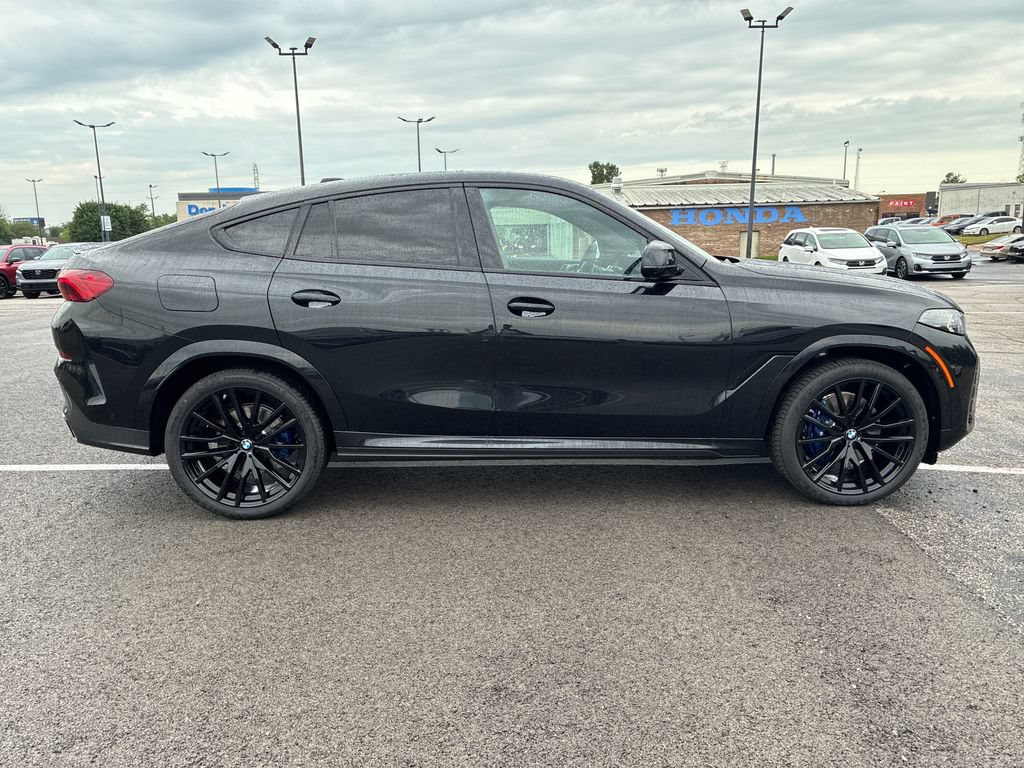 New 2027 BMW X6 xDrive40i w/ Climate Comfort Package AWD/4WD image 2
