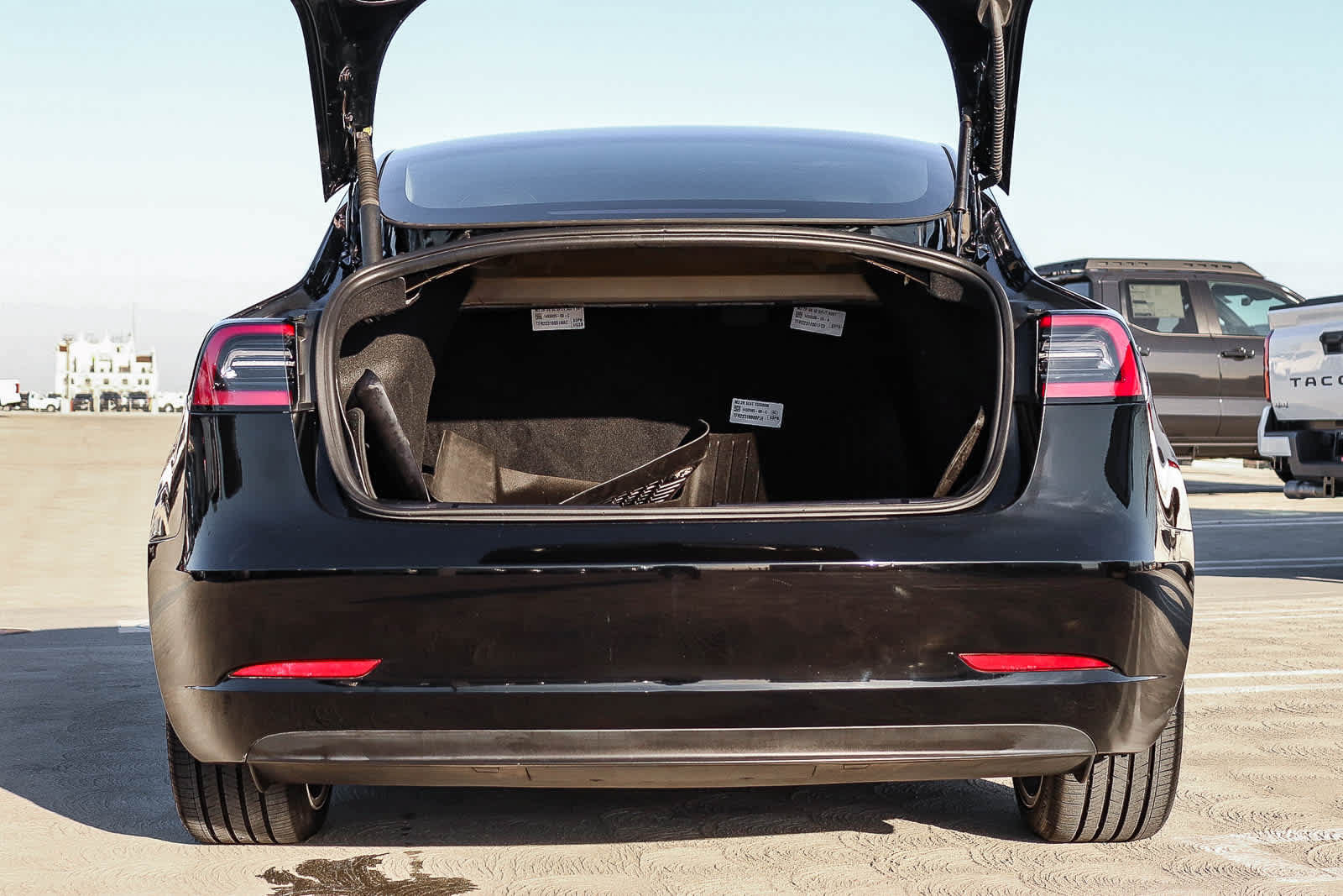 Used 2023 Tesla Model 3 Long Range AWD/4WD image 27