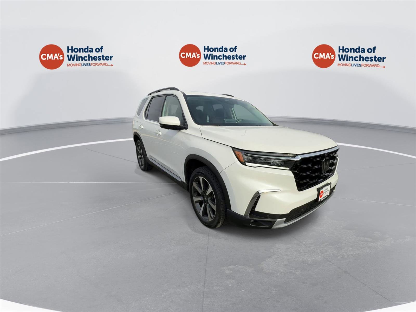 Used 2024 Honda Pilot Elite image 2