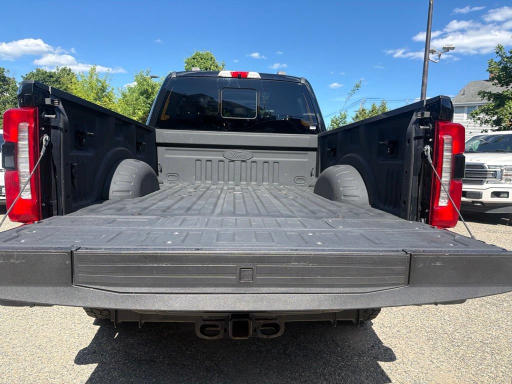 Used 2023 Ford F250 Lariat w/ Black Appearance Package AWD/4WD image 6