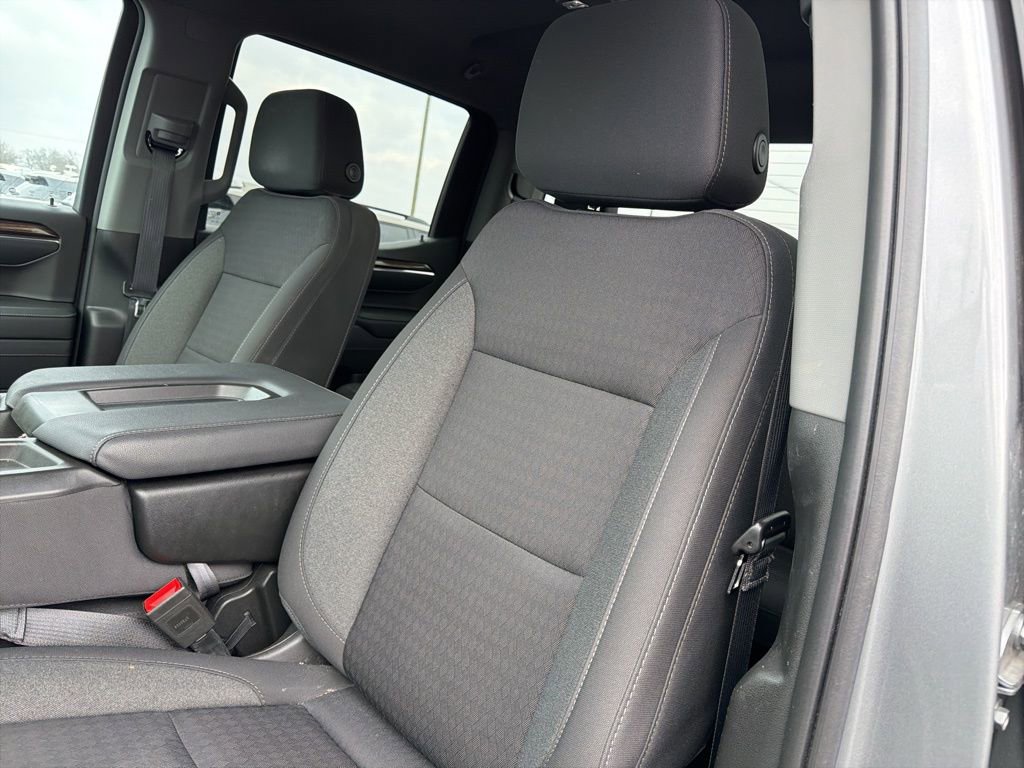 Used 2023 Chevrolet Silverado 1500 LT image 18