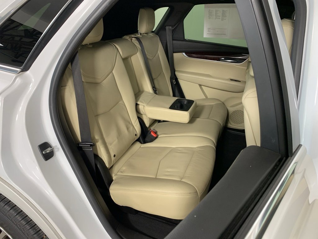 Used 2017 Cadillac XT5 Luxury w/ Advanced Security Package image 33