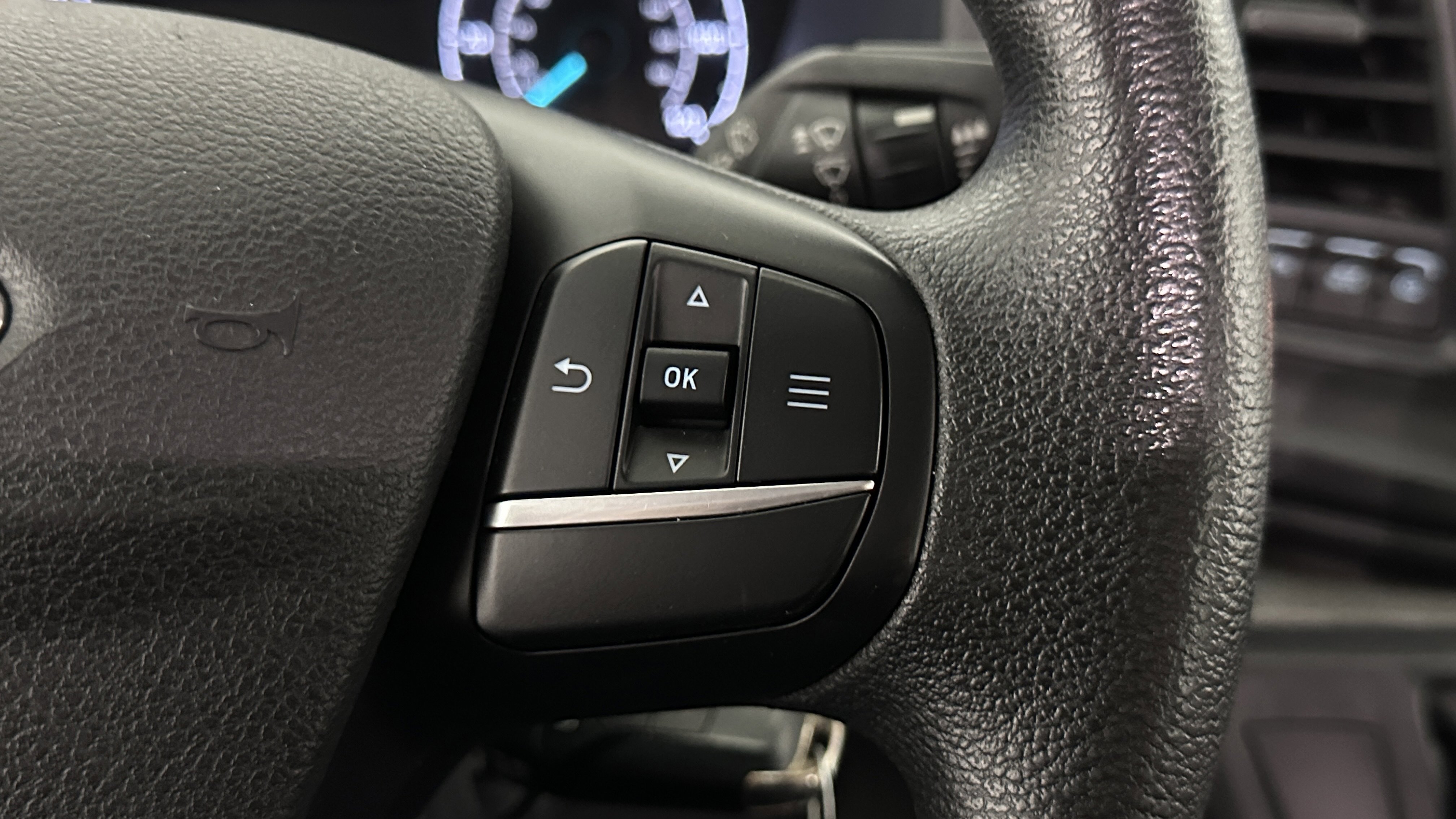 Used 2023 Ford Transit 250 Medium Roof w/ Load Area Protection Package RWD image 18