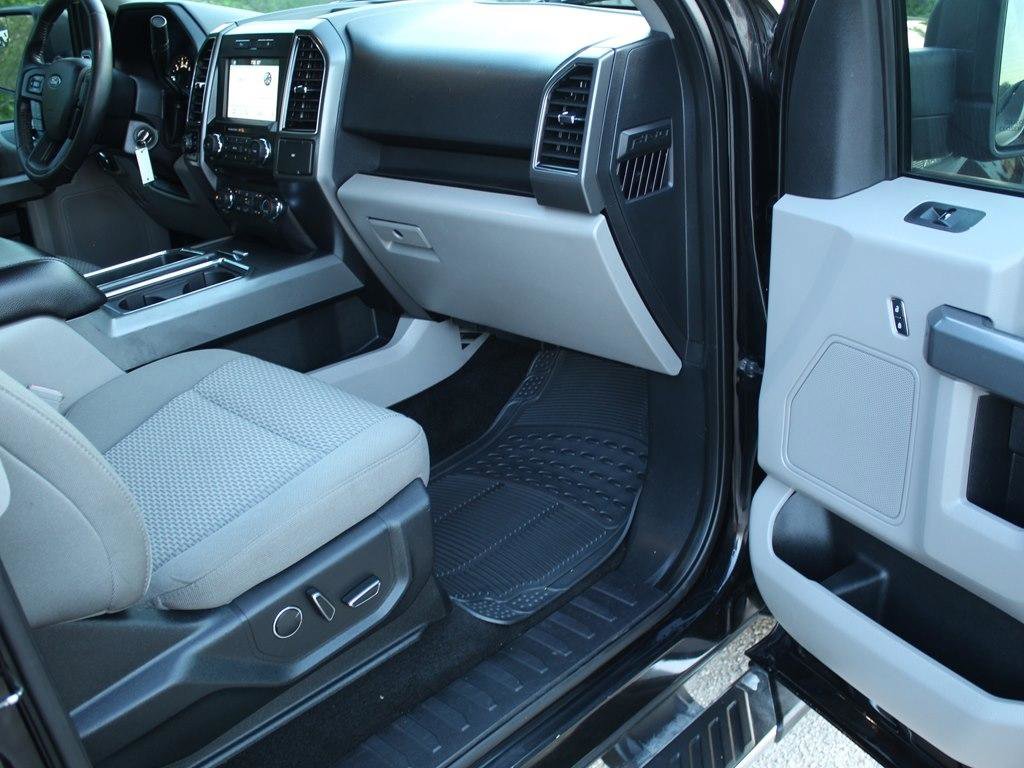 Used 2018 Ford F150 XLT w/ Equipment Group 302A Luxury image 20