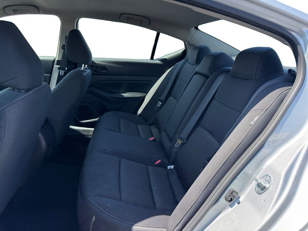 Used 2024 Nissan Altima 2.5 SV FWD image 16