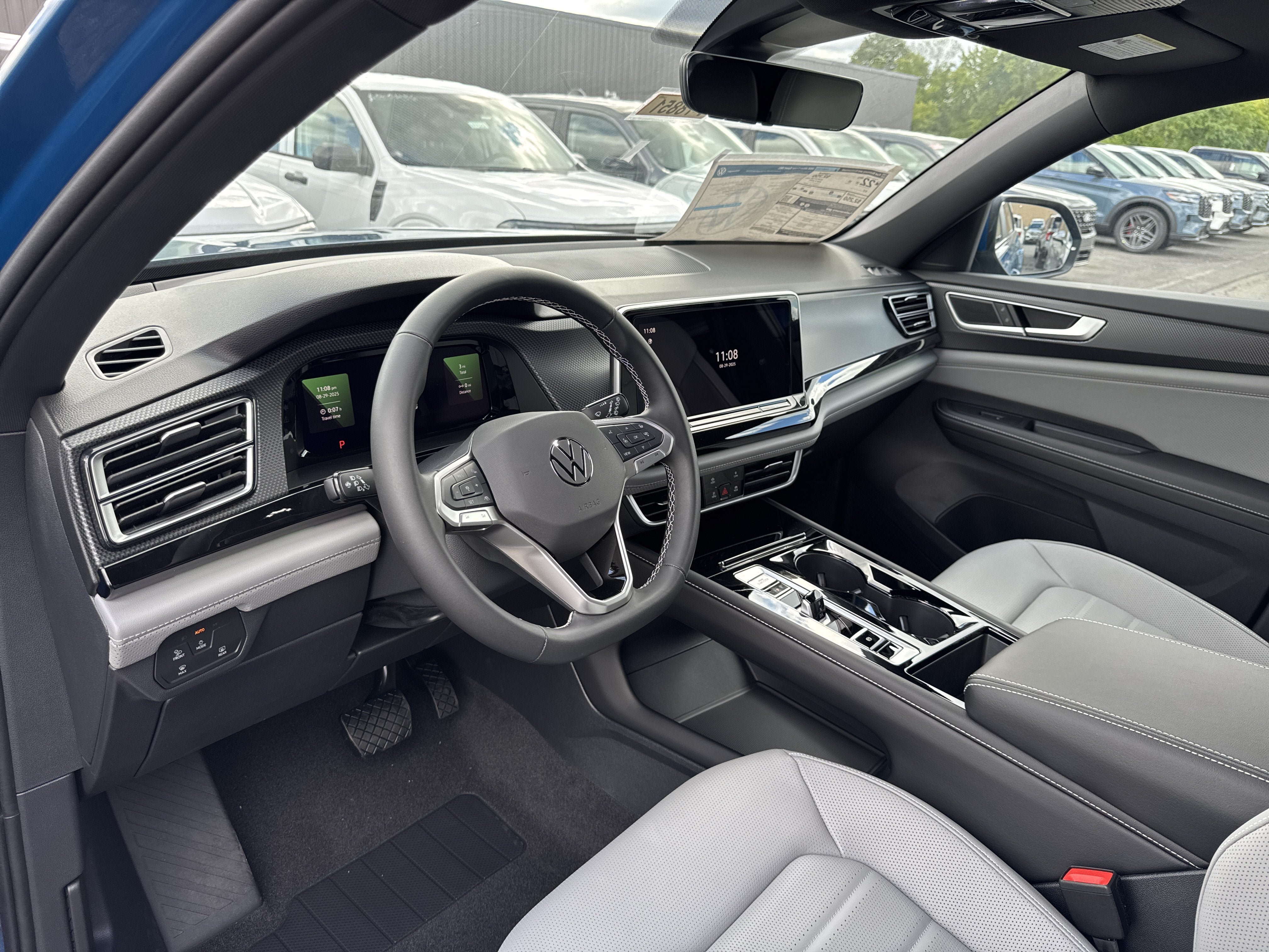 New 2026 Volkswagen Atlas Cross Sport SEL AWD/4WD image 8