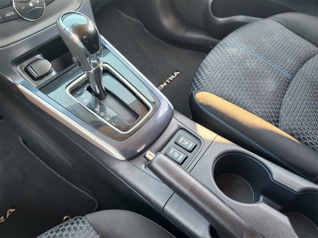 Used 2018 Nissan Sentra SR w/ Technology Package image 23
