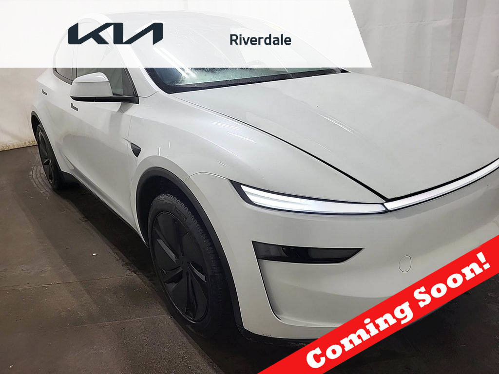 Used 2026 Tesla Model Y 2WD image 1
