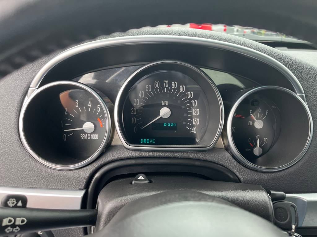 Used 2003 Chevrolet SSR w/ Preferred Equipment Group image 10