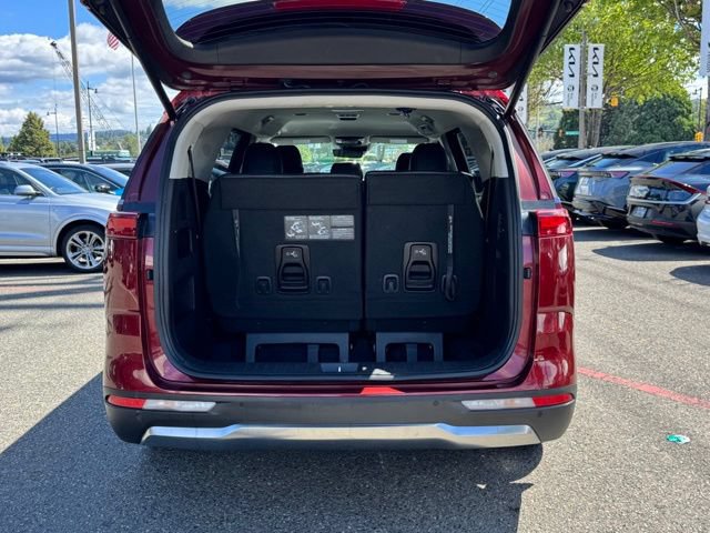 Certified 2023 Kia Carnival SX FWD image 12