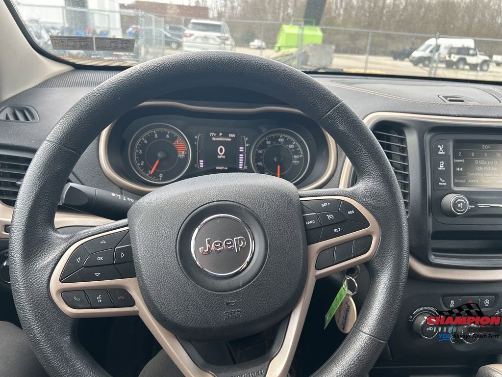 Used 2017 Jeep Cherokee Sport image 11