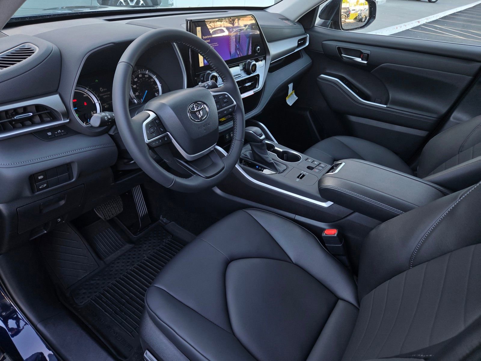 Certified 2026 Toyota Highlander XLE AWD/4WD image 8