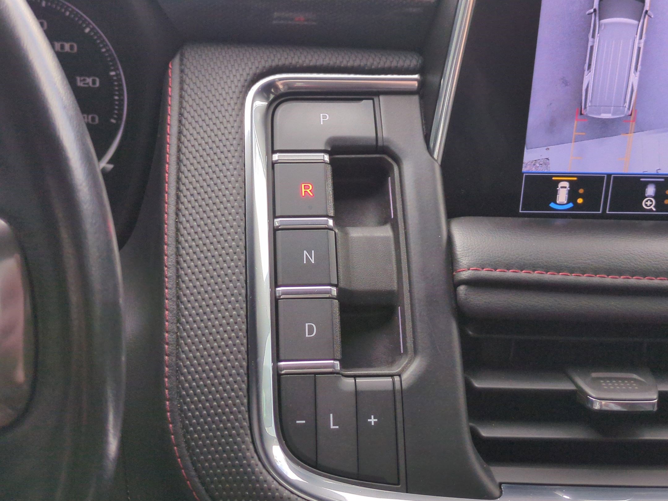 Used 2021 Chevrolet Tahoe RST w/ Luxury Package AWD/4WD image 26