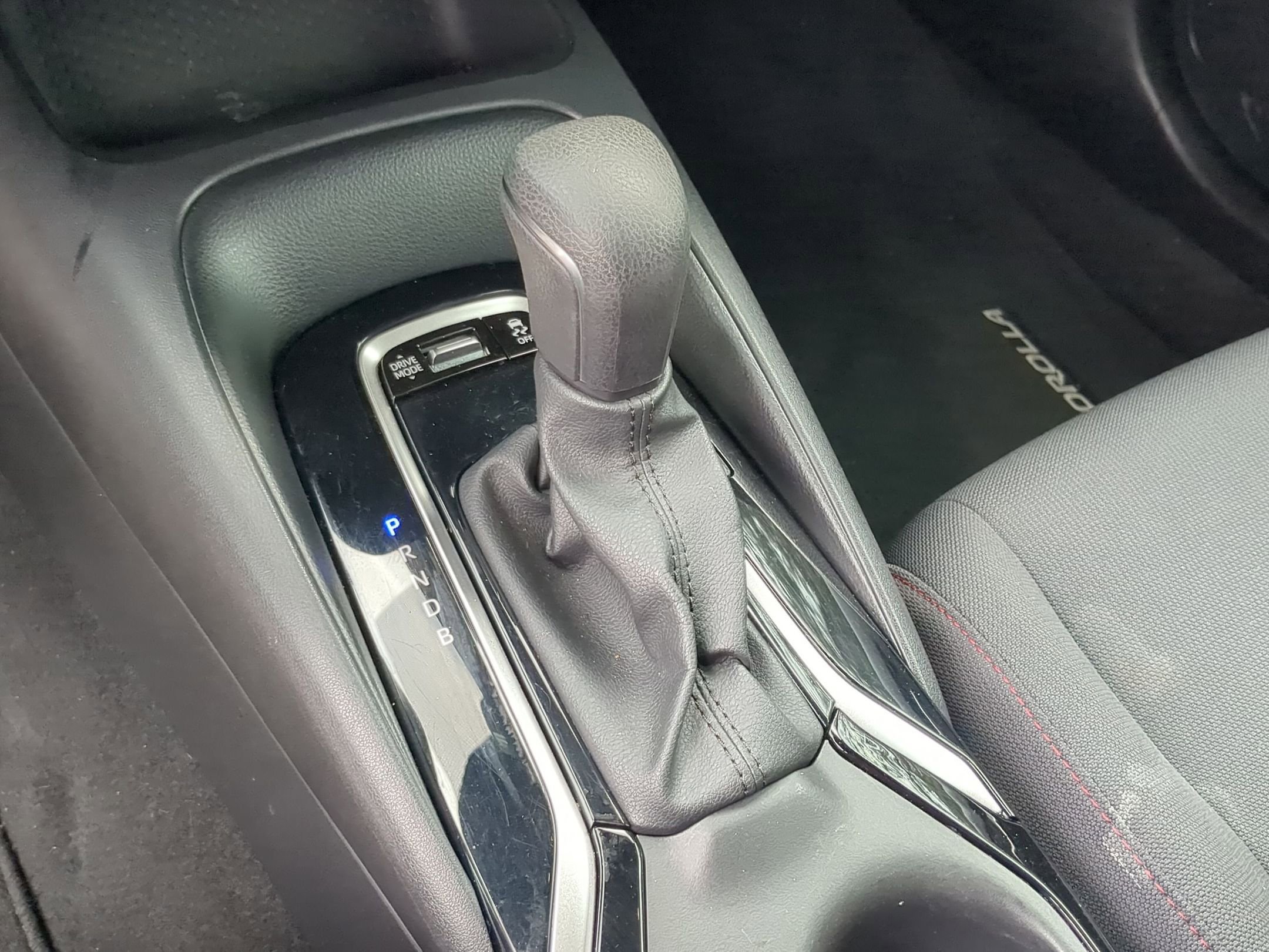 Used 2024 Toyota Corolla SE image 18