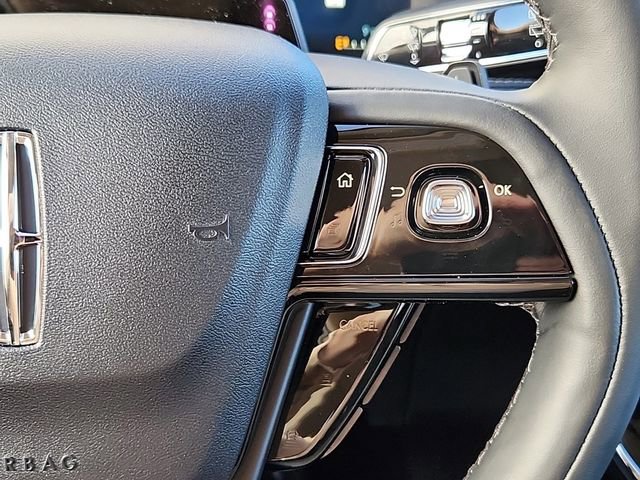 New 2025 Lincoln Corsair Reserve w/ Equipment Group 202A image 18