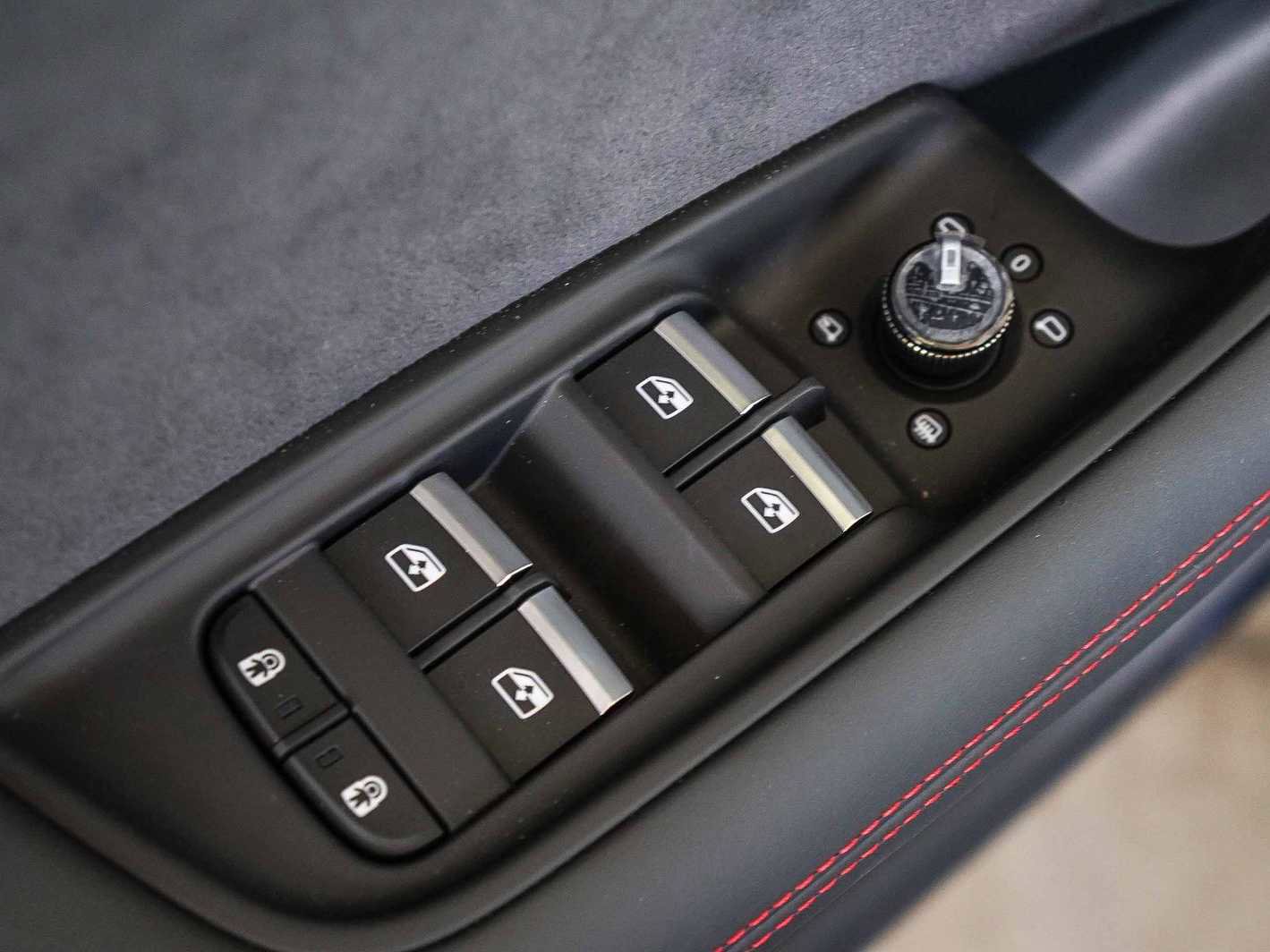 New 2026 Audi SQ8 Prestige AWD/4WD image 23