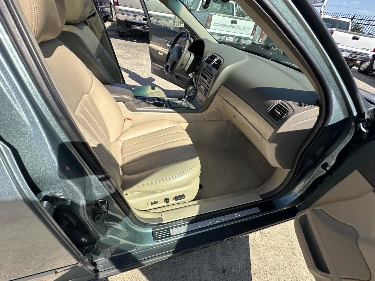 Used 2005 Lincoln LS RWD image 61