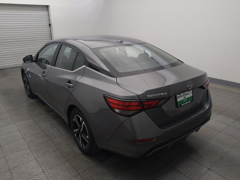 Used 2025 Nissan Sentra SV FWD image 5