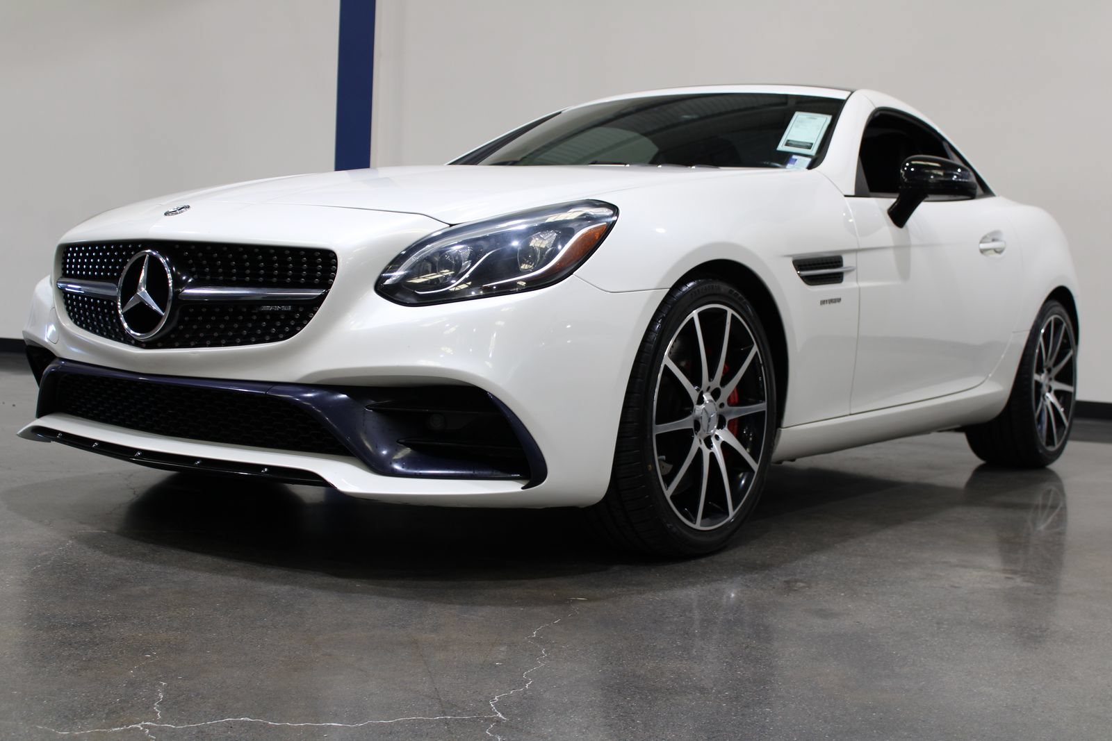 Used 2019 Mercedes-Benz SLC 43 AMG image 6
