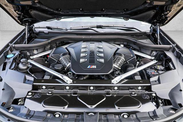 Used 2025 BMW X7 M60i image 28