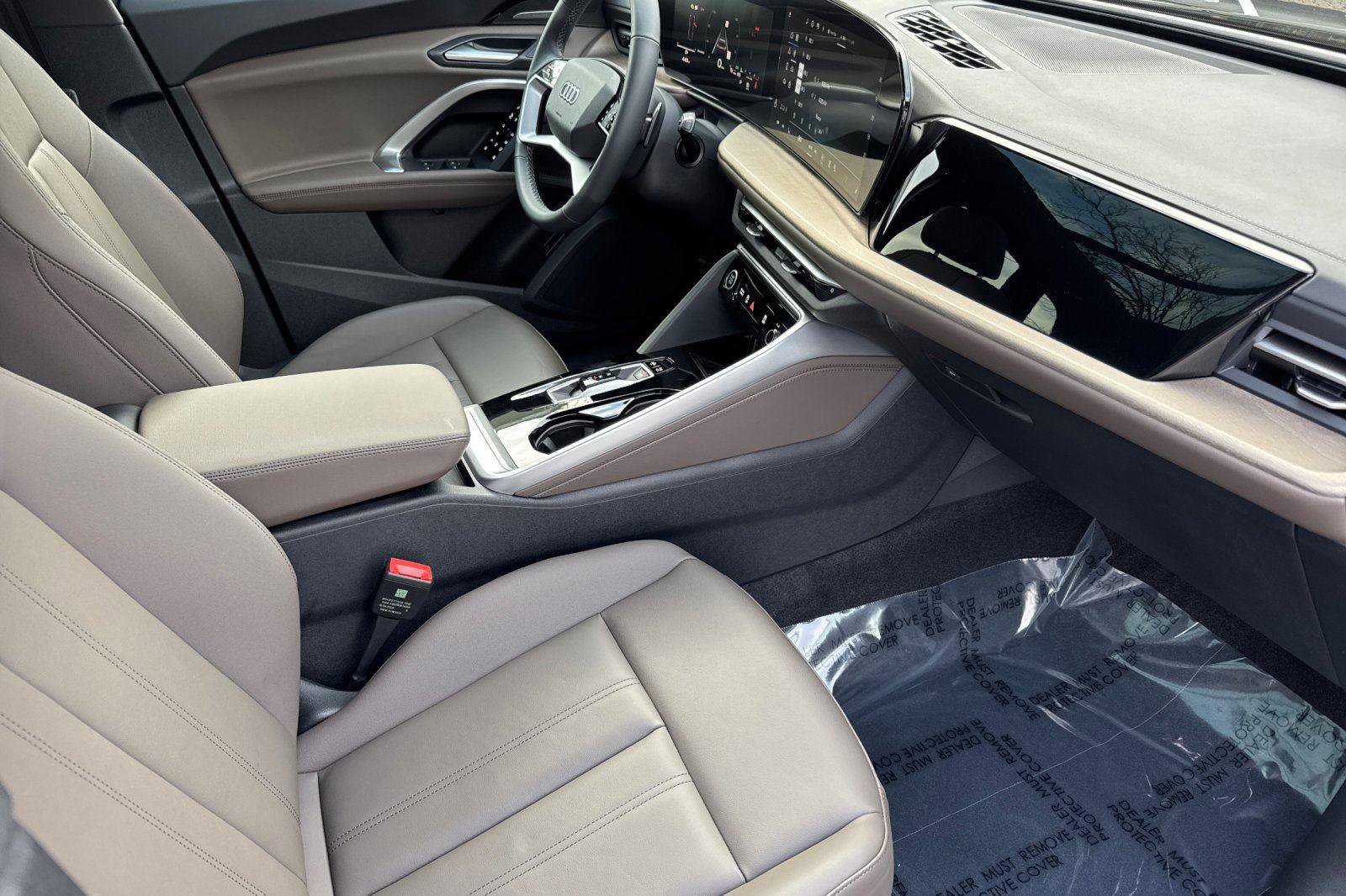 Certified 2025 Audi Q5 Premium Plus w/ Premium Plus image 16