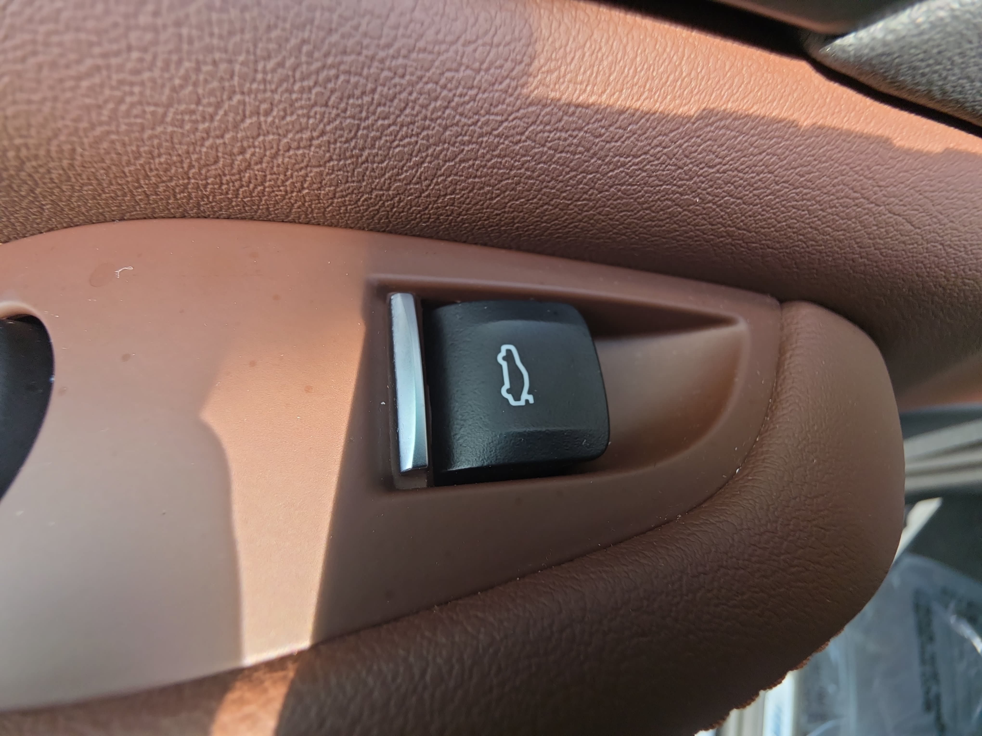 Used 2025 BMW X5 M60i AWD/4WD image 15