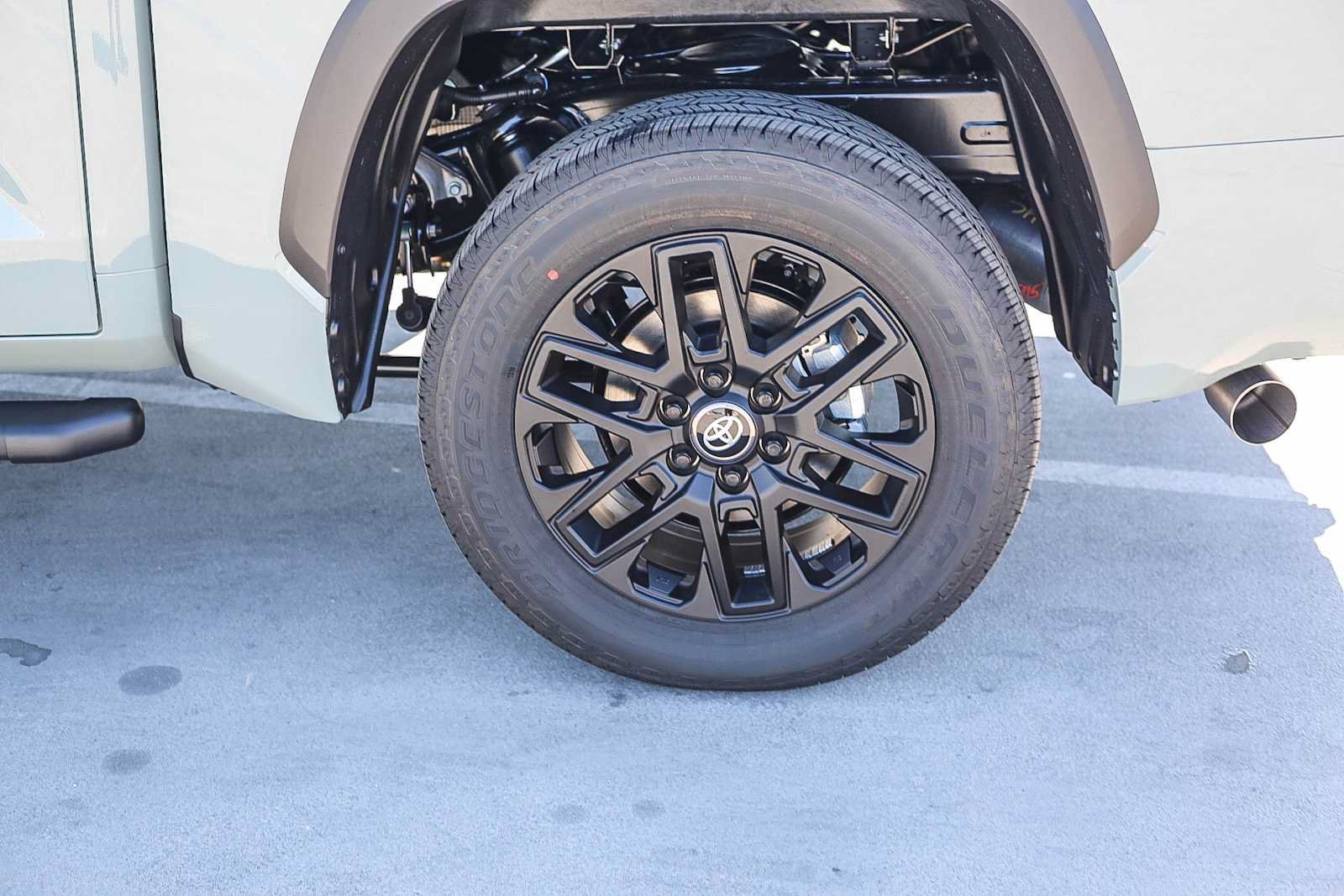 New 2026 Toyota Tundra Limited AWD/4WD image 11