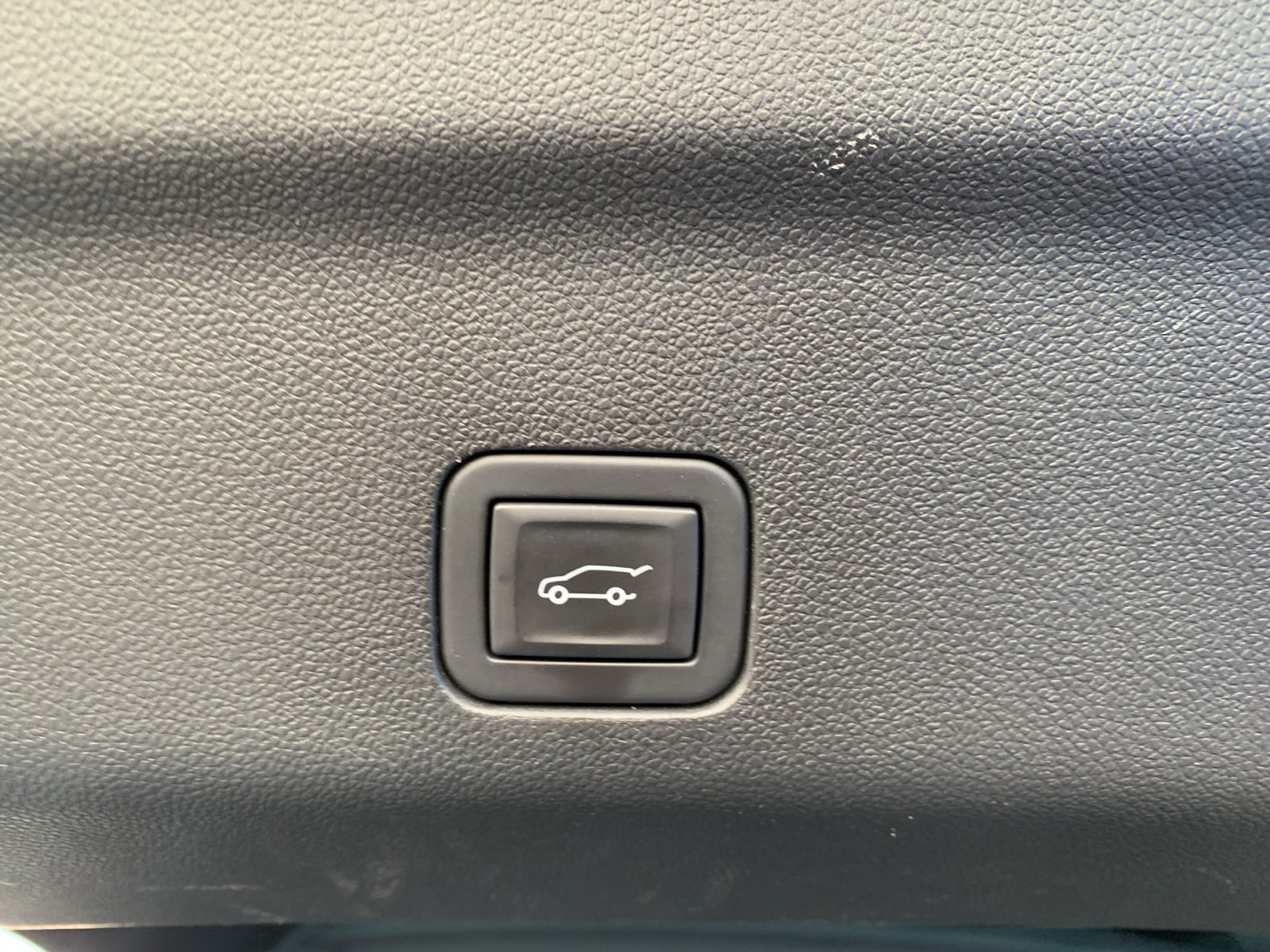 Used 2023 Chevrolet Tahoe LT w/ LT Signature Package image 16