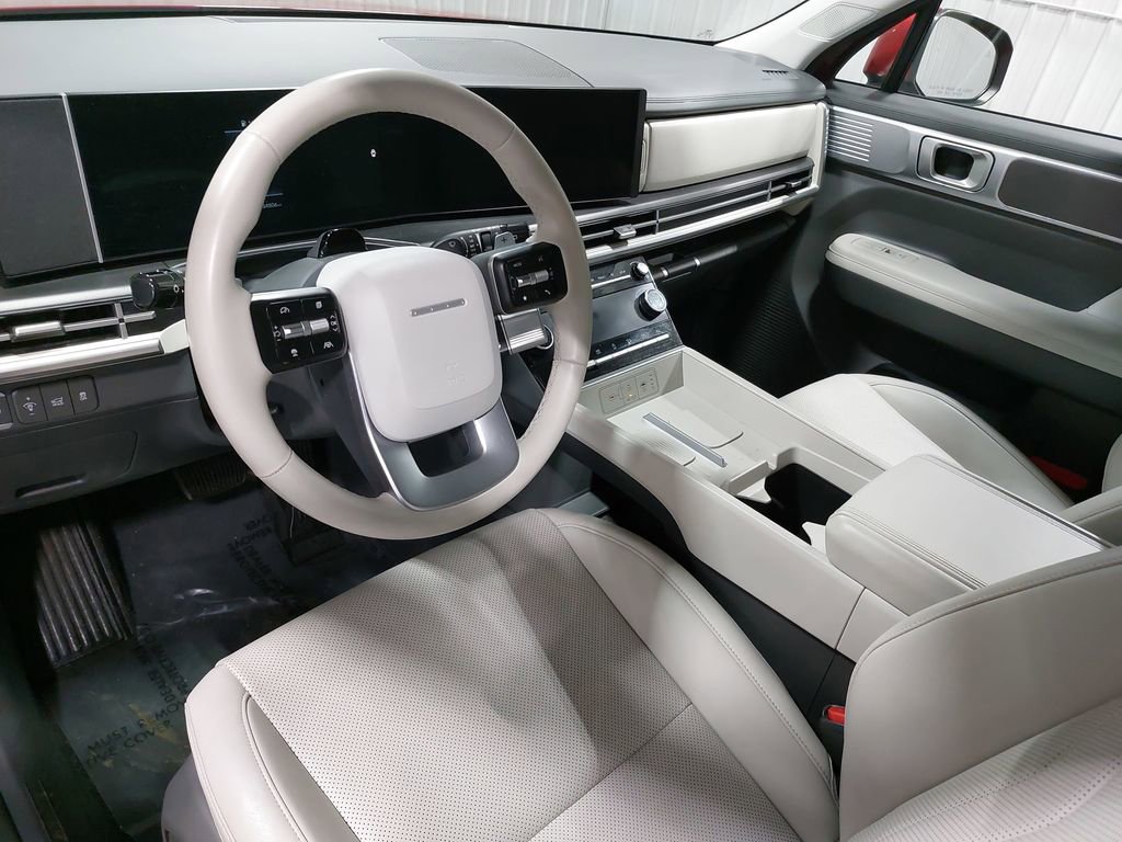 Certified 2025 Hyundai Santa Fe SEL image 17