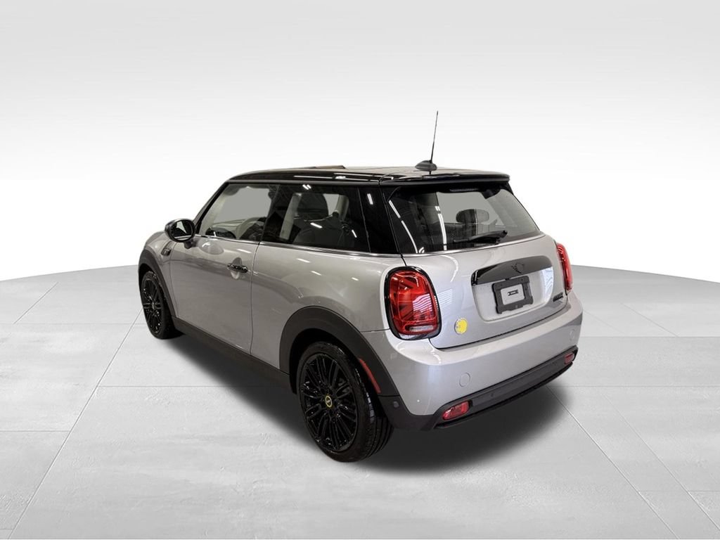 Certified 2024 MINI Cooper SE FWD image 3