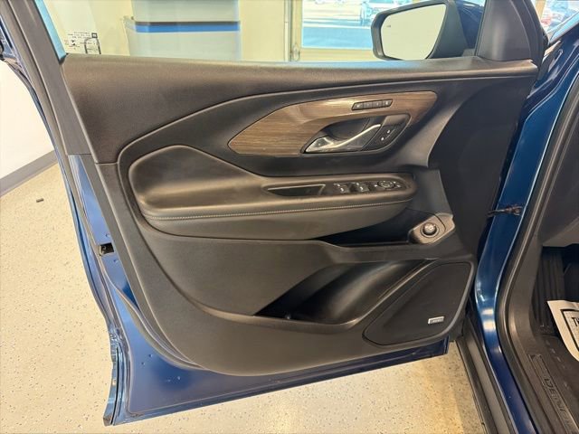 Used 2023 GMC Terrain Denali image 43