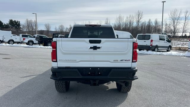 New 2026 Chevrolet Silverado 2500 ZR2 image 4
