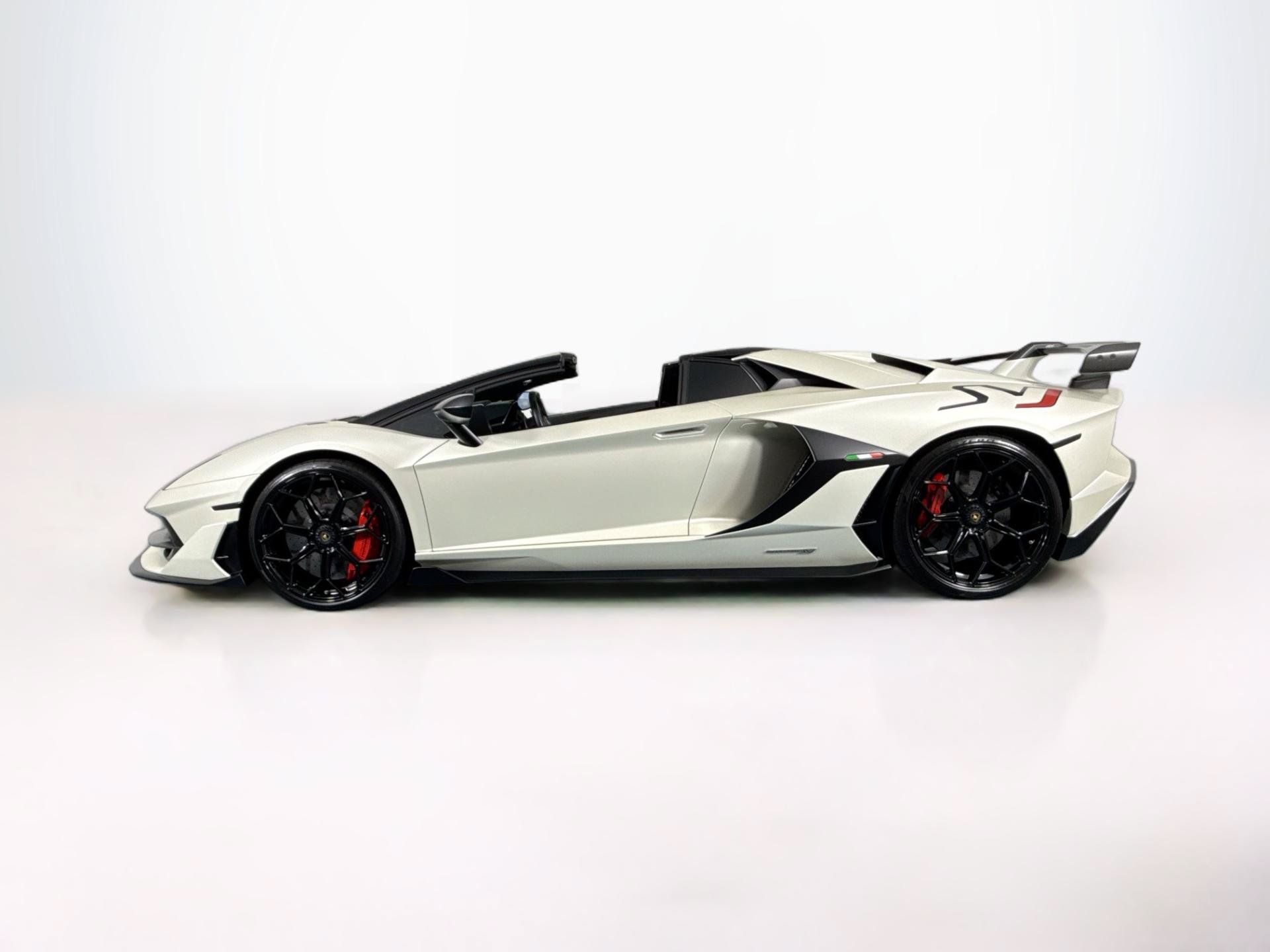 Used 2020 Lamborghini Aventador SVJ AWD/4WD image 82