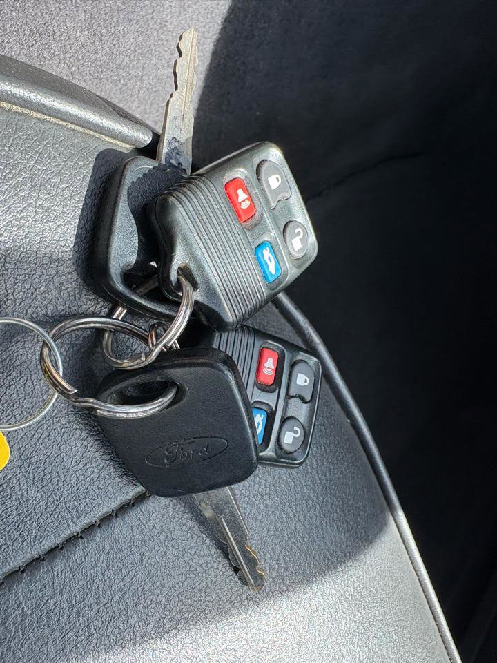 Used 2004 Ford Mustang 2dr CONVERTIBLE V6 image 65