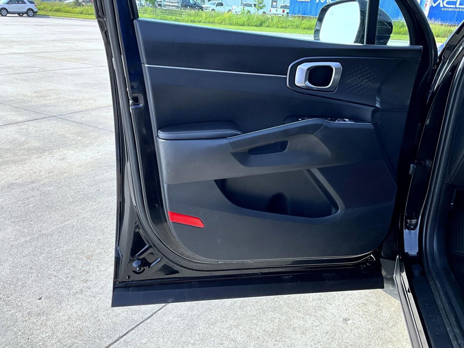 Used 2024 Kia Sorento S image 10