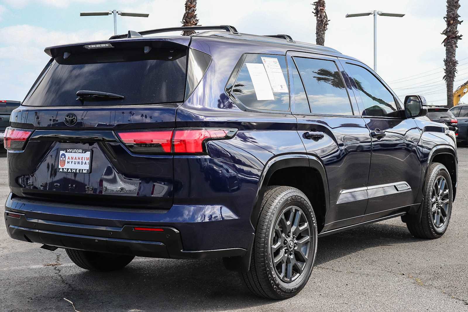 Used 2025 Toyota Sequoia Platinum image 6