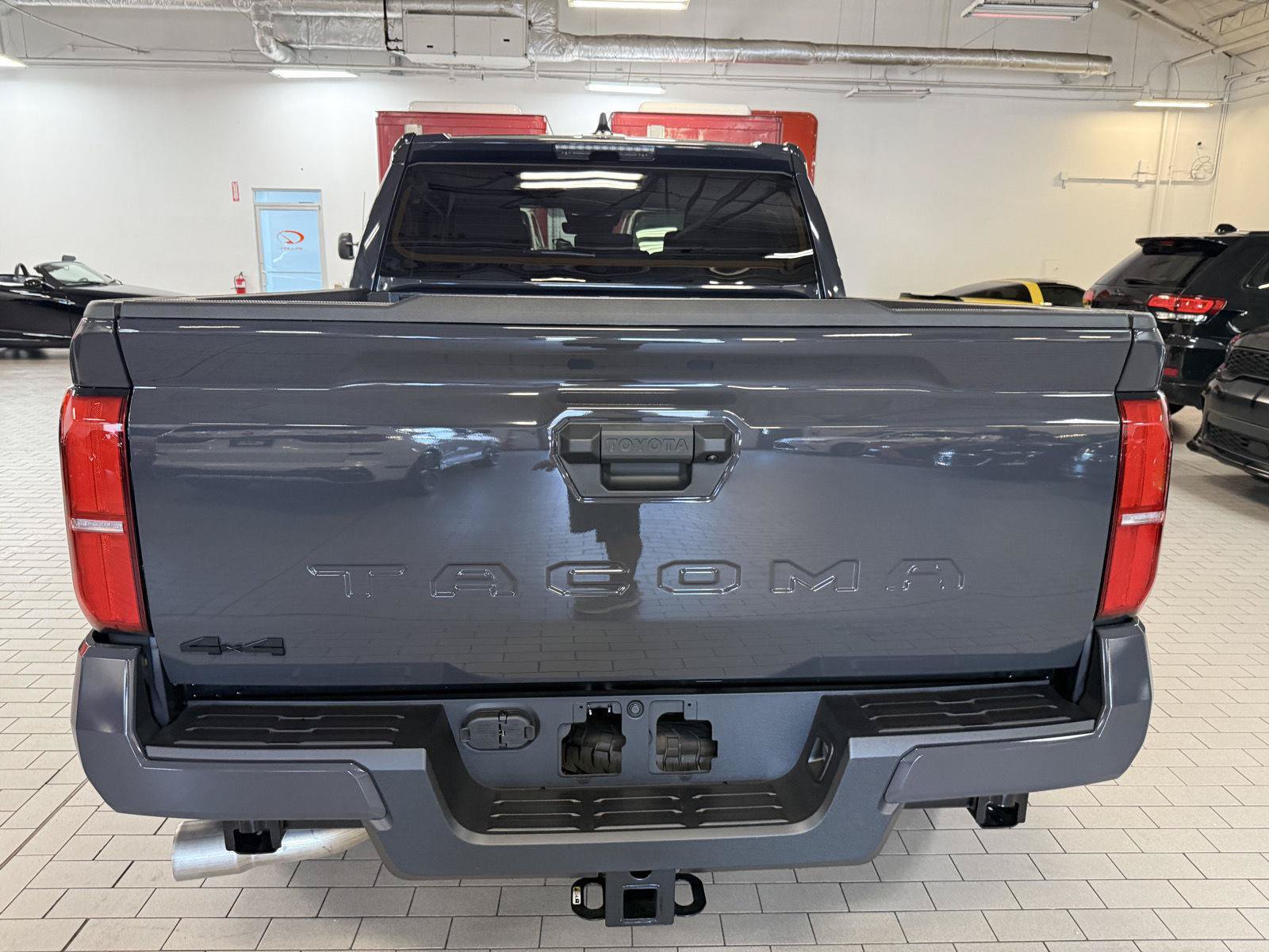 Used 2026 Toyota Tacoma TRD Off-Road AWD/4WD image 4