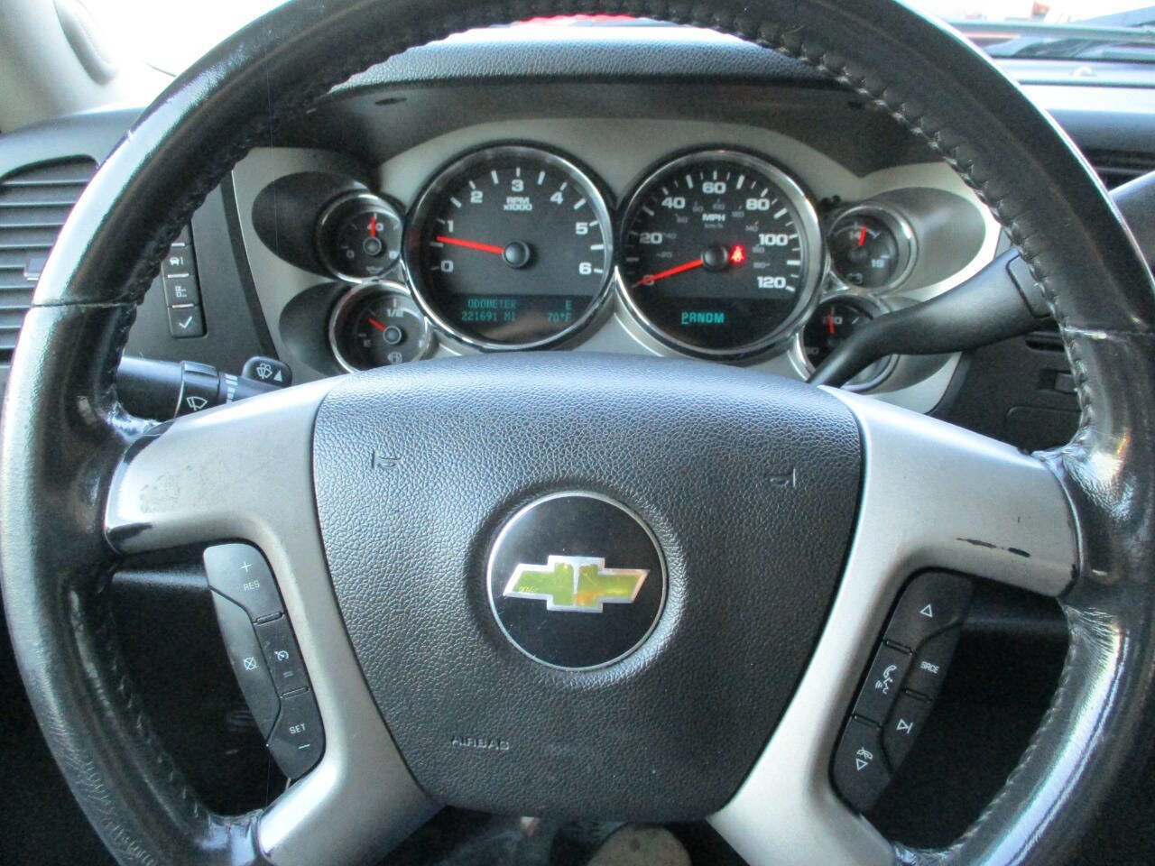 Used 2011 Chevrolet Silverado 1500 LT w/ All-Star Edition image 27