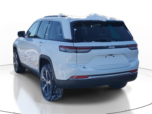 New 2025 Jeep Grand Cherokee Limited w/ Trailer Tow Package image 3