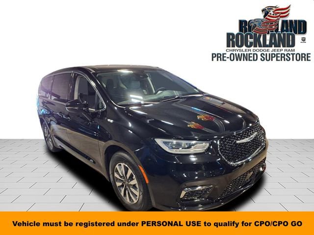 Used 2022 Chrysler Pacifica Touring-L